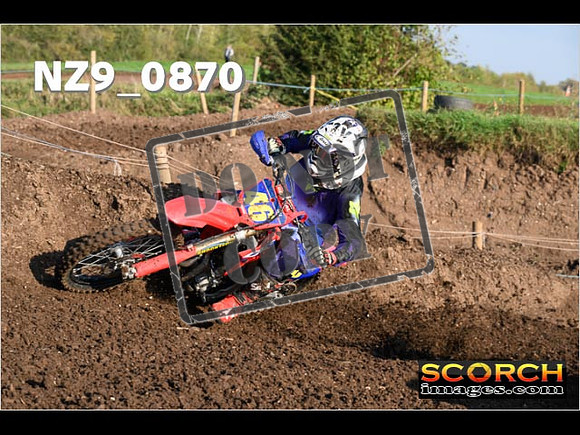 Experts-085