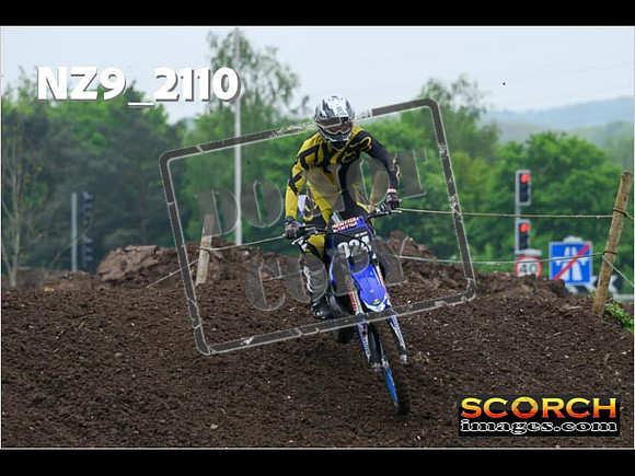 Thur 02 May-004