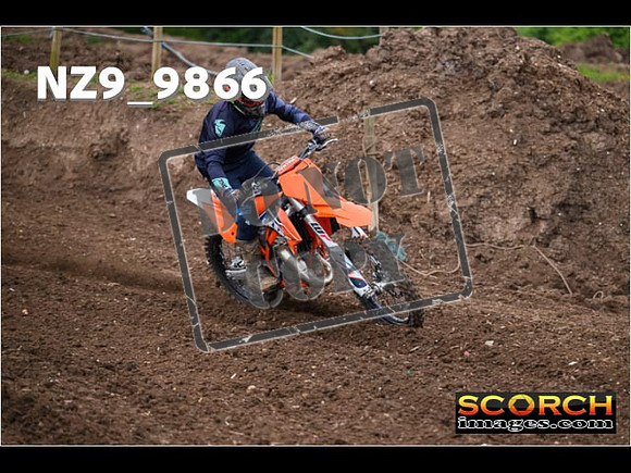 Thur25Apr-006