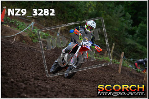 Experts-063