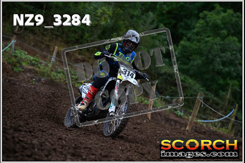 Experts-065