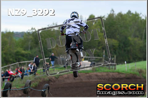Experts-073