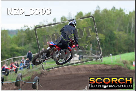 Experts-083