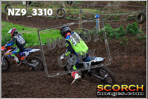 Experts-090