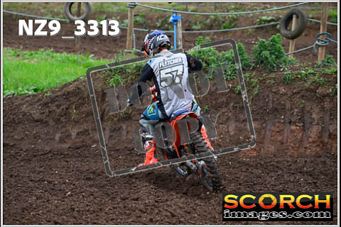 Experts-093