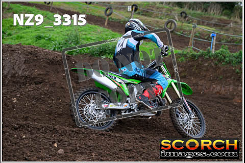 Experts-094