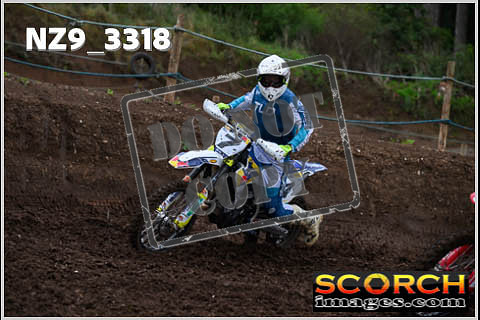 Experts-097