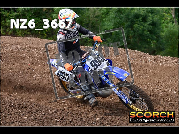 Experts-093
