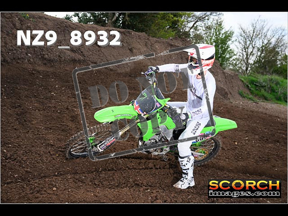 Inters-103