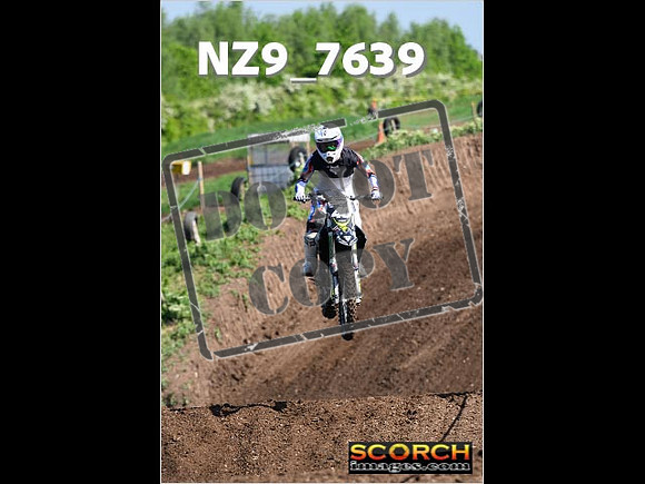 Experts-072