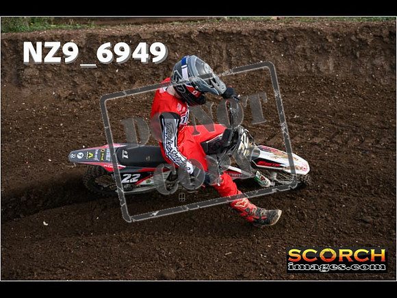 Experts-025