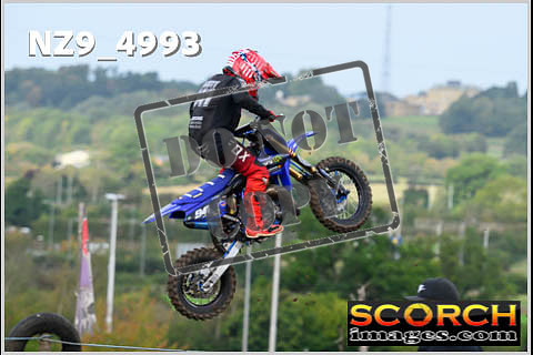 Youth-099