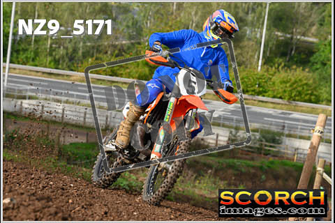 Inters-030