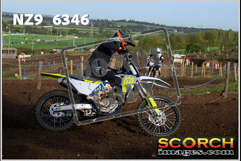 Experts-039