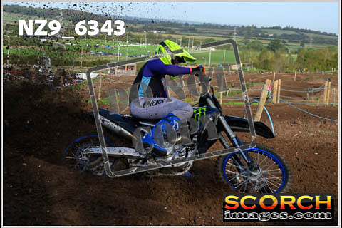 Experts-036