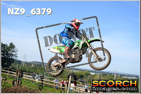 Experts-067