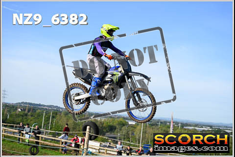 Experts-069