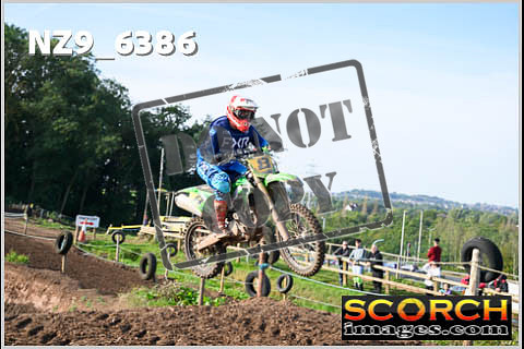 Experts-073