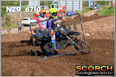 Experts-084