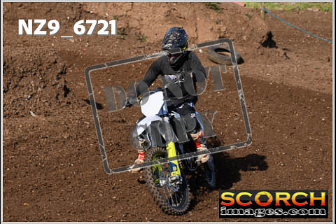 Experts-095