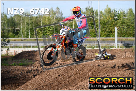 Experts-114