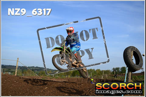Experts-012