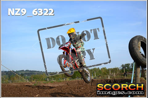 Experts-017