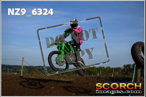 Experts-019