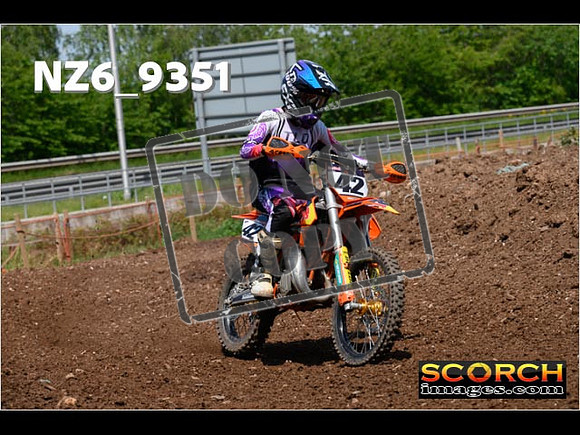 Youth-099