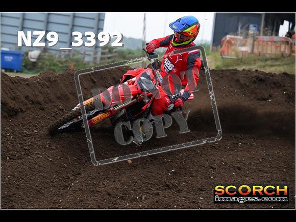 Experts-052