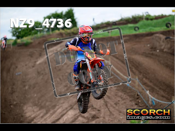 Youth-099