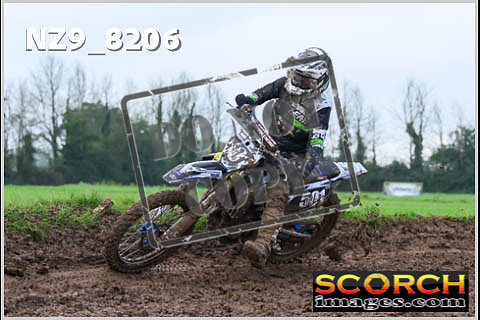 Experts-076