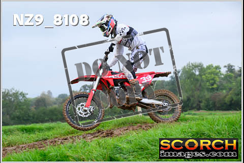 85's-002