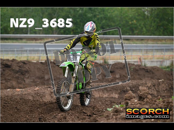IntersGreenOrange-050