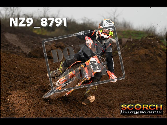 Experts-087
