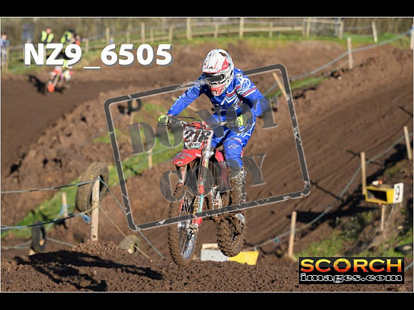 Experts-040