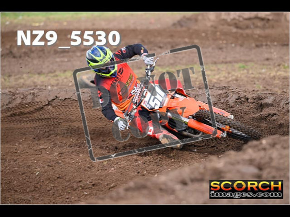 Experts-039