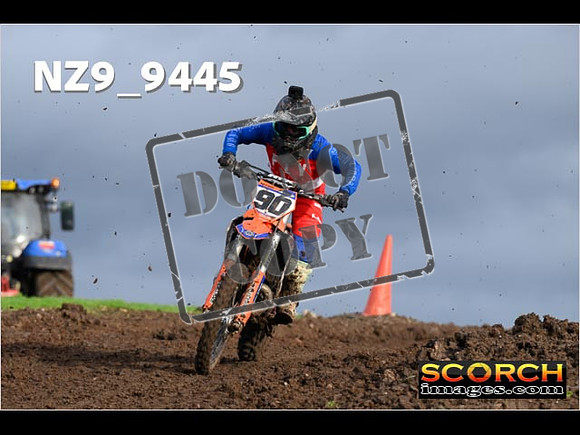 Experts-097