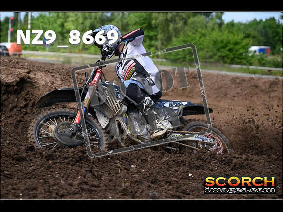 Thur27Jun-030