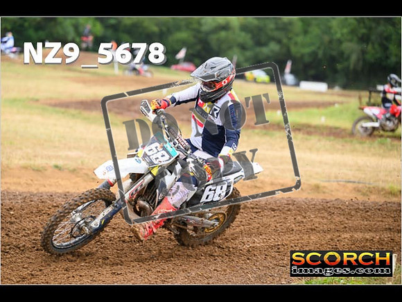 Experts-080