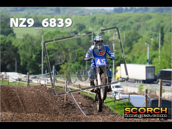 Thur01May-124