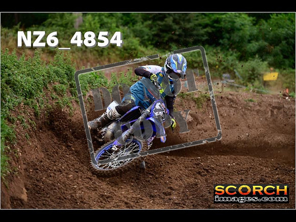 Experts-050