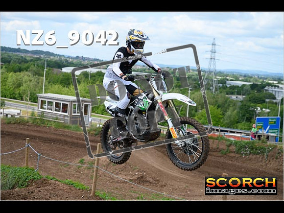 Experts-107