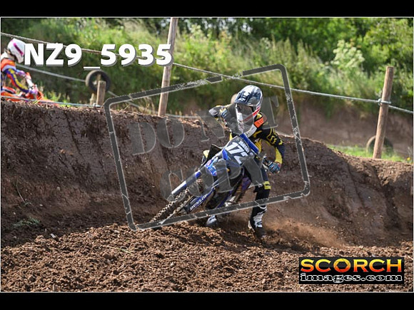 Inters-053