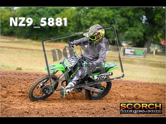 85's-009