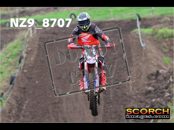 Thur31Oct-053