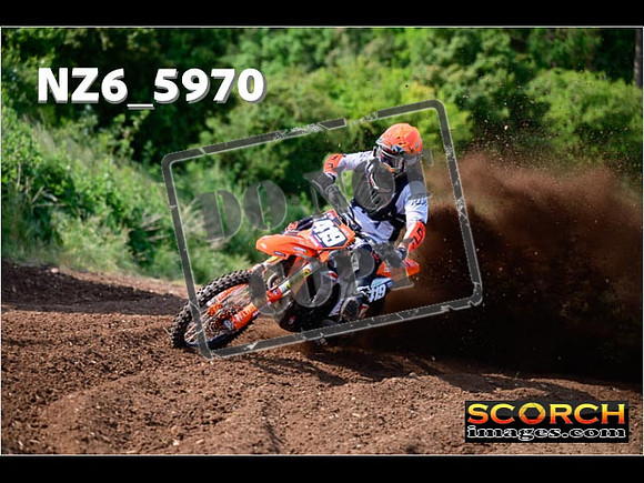 Experts-015
