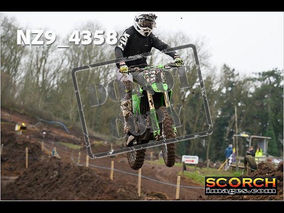 Experts-204