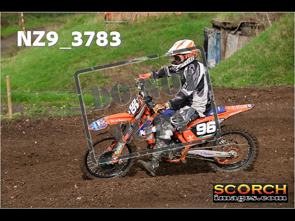 Inters-555