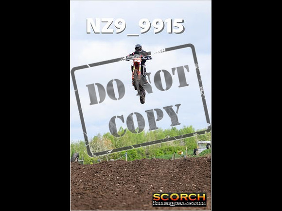 Experts-070